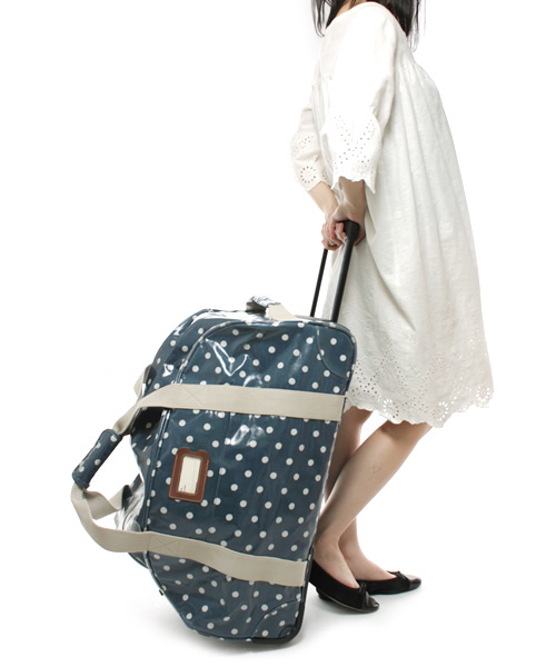 Cath Kidston（キャスキッドソン）の「WHEELED HOLDALL OIL CLOTH