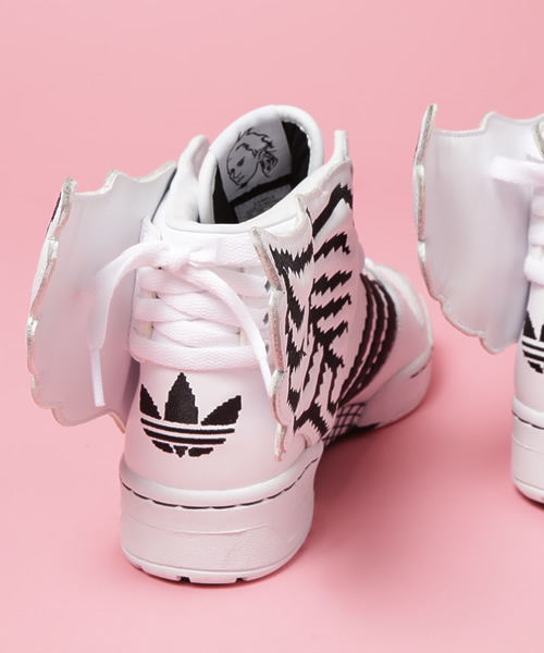 adidas Originals by JEREMY SCOTT（アディダスオリジナルスバイ