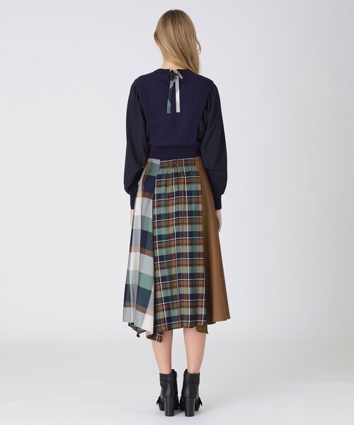 BLUE LABEL CRESTBRIDGE（ブルーレーベルクレストブリッジ）の