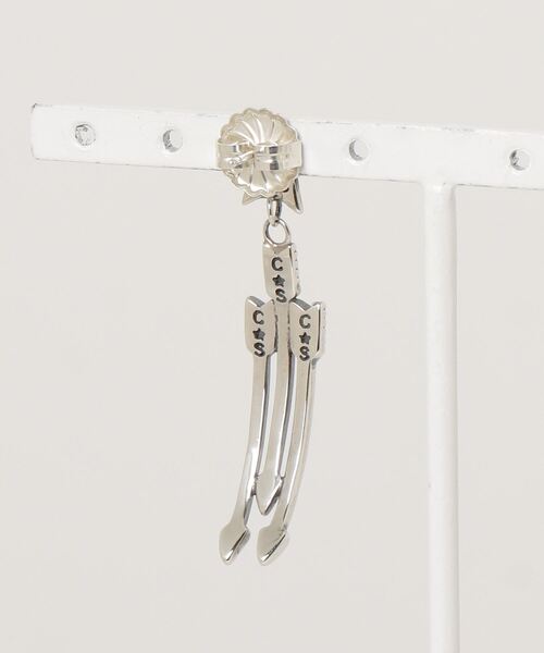 CODY Triple Arrow Star Earring Curved 【公式通販】