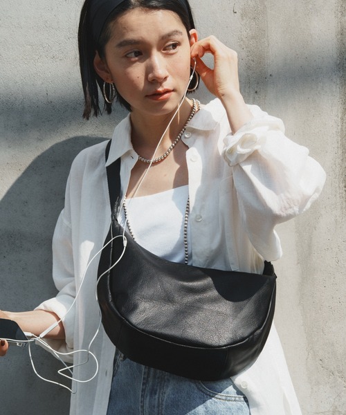 russet（ラシット）の「ソフトレザーラウンドショルダーバッグ(CE-1326