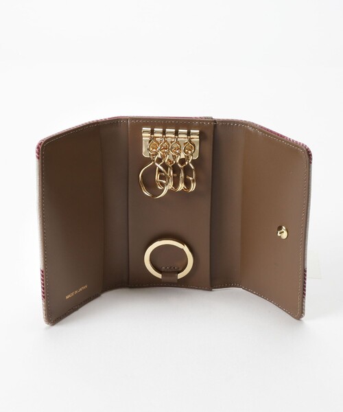 BLUE LABEL CRESTBRIDGE（ブルーレーベルクレストブリッジ）の