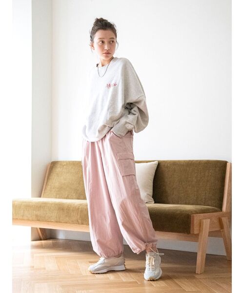 Ungrid（アングリッド）の「ナイロン混ミリタリールーズパンツ（カーゴ