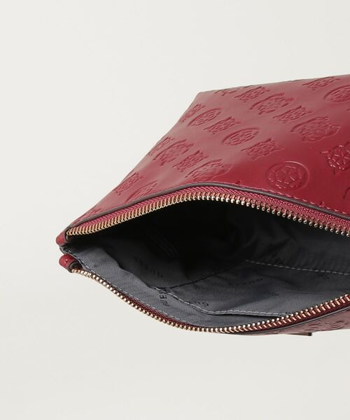 WILDER Large Top Zip ポーチ | GUESS(ゲス) JAPAN 公式オンライン