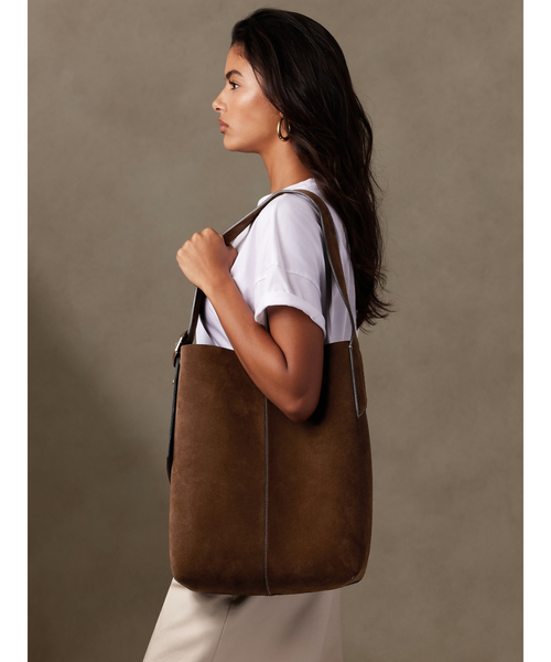 Banana Republic（バナナリパブリック）の「Vida レザーバッグ