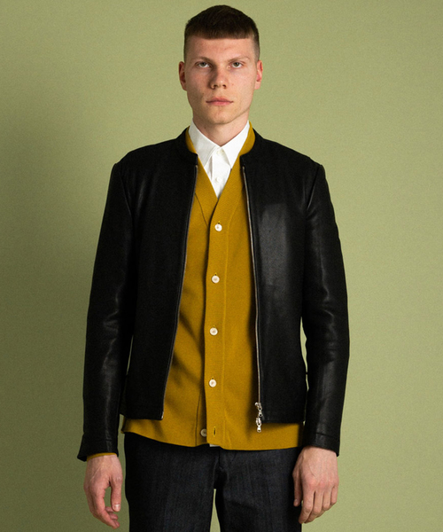 UNITED TOKYO（ユナイテッドトウキョウ）の「カーフレザーシングル