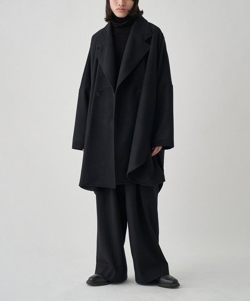 Juha（ユハ）の「OVERSIZED PONCHO COAT（チェスターコート）」 - WEAR