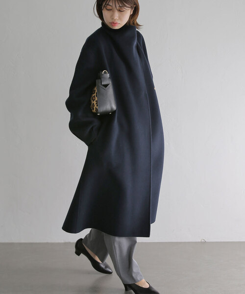 La TOTALITE（ラトータリテ）の「リバーハイネックロングコート