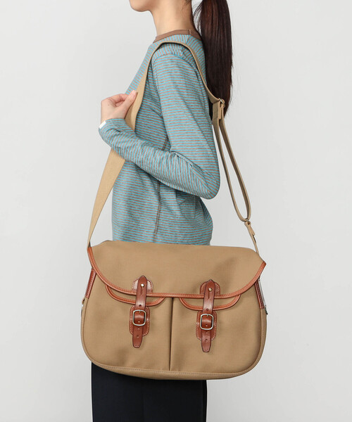 Brady | ARIEL TROUT LARGE UNISEX（ショルダーバッグ）｜BRADY