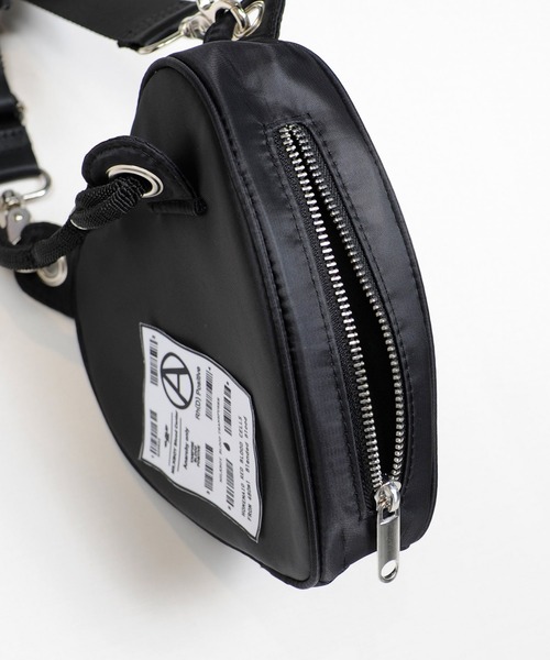 MILKBOY（ミルクボーイ）の「Blood Pack BAG（ショルダーバッグ）」 - WEAR