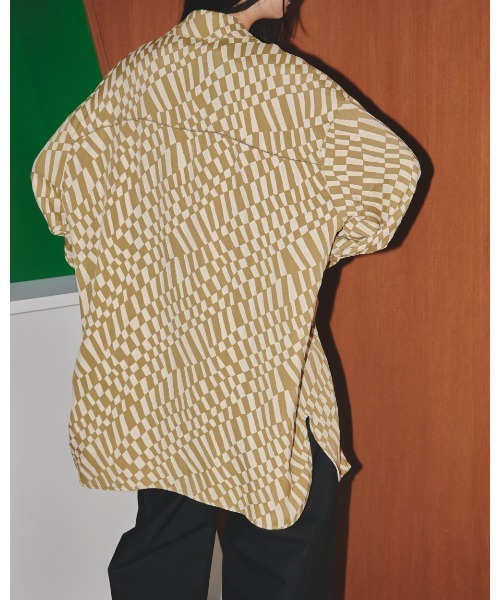 TODAYFUL（トゥデイフル）の「ジオメトリックオーバーシャツ（シャツ