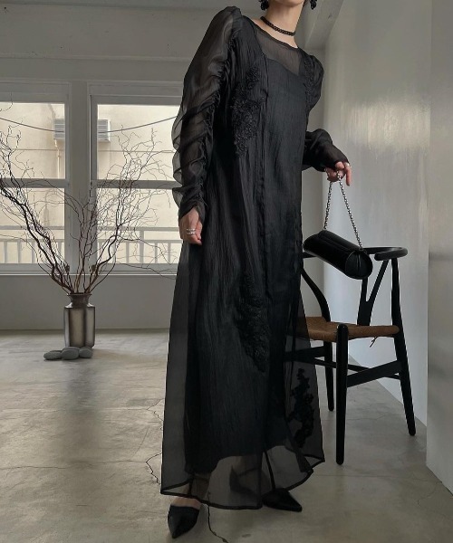 WILLFULLY（ウィルフリー）の「sheer motif lace OP & gather breast