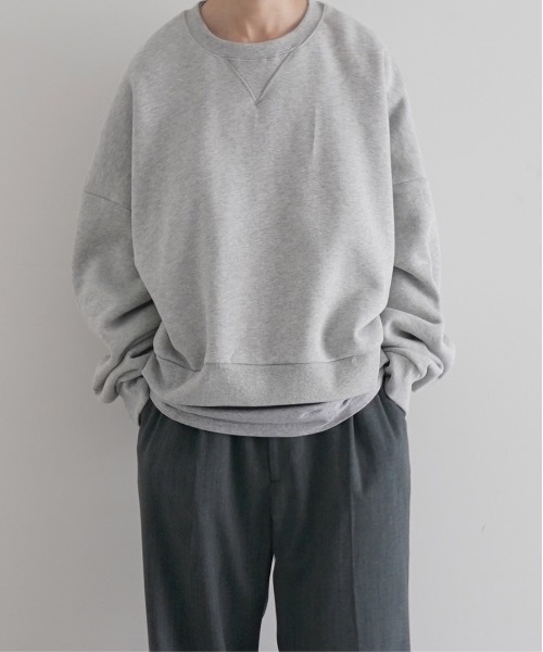 entire studios（エンタイアスタジオ）の「ENTIRE STUDIOS BOX CREW