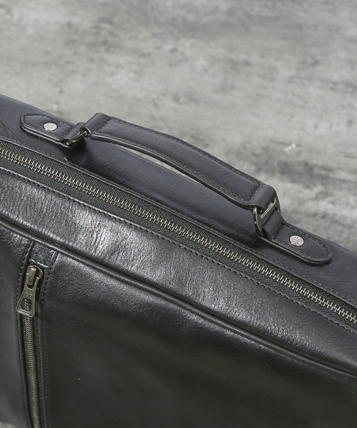 SEEKER（シーカー）の「【SEEKER別注 】3WAY スクエア レザー バッグ