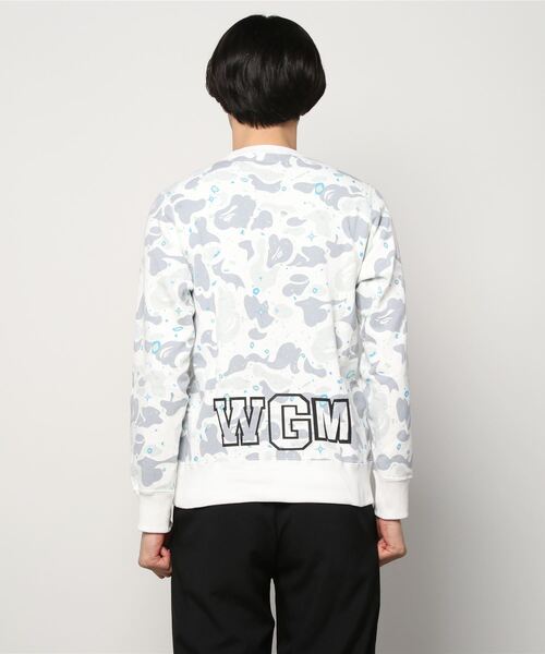 A BATHING APE（アベイシングエイプ）の「SPACE CAMO SHARK CREWNECK M