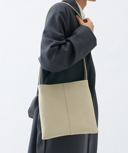 ITTI（イッチ）の「【ITTI / イッチ】MARY SHOULDER-PM/DIPLO SKY