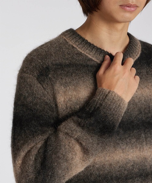 Paul Smith（ポールスミス）の「グラデーションボーダー クルーネック