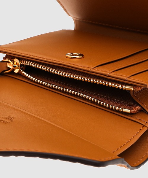 MCM（エムシーエム）の「Tracy 三つ折りウォレット - ヴィセトス（財布