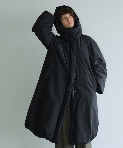 CLANE（クラネ）の「BALLOON HOODIE LONG DOWN COAT（ダウンジャケット