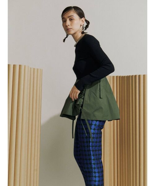 UN3D.（アンスリード）の「ウェーブラインギャザーキャミソール