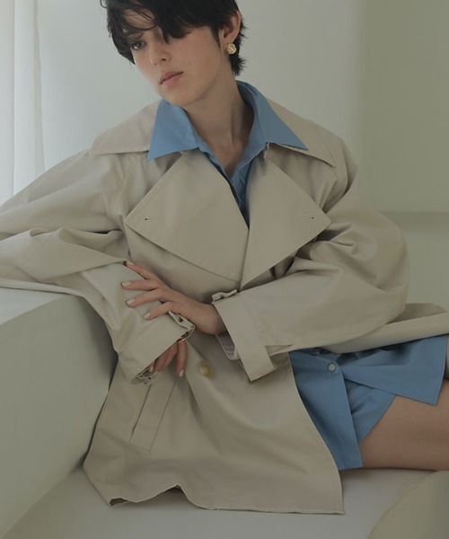 ETRE TOKYO（エトレトウキョウ）の「コーティングショートトレンチ