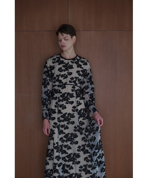 CLANE（クラネ）の「FLOW FLOWER JACQUARD ONE PIECE（ワンピース
