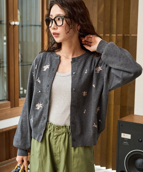 セール】限定展開 フラワー 刺繍 クルーネック ニット カーディガン