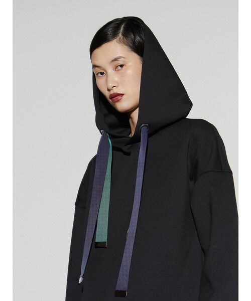 UN3D.（アンスリード）の「マーメイドスウェットワンピース