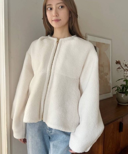 CELFORD（セルフォード）の「ボアペプラムジャケット（その他アウター