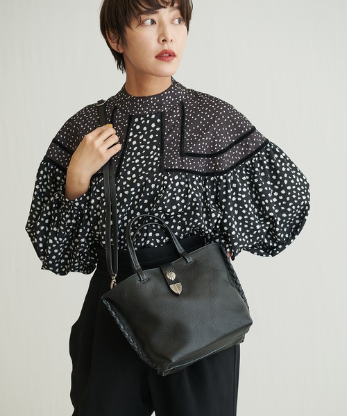 ear PAPILLONNER（イアパピヨネ）の「