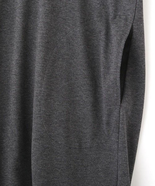 ETRE TOKYO（エトレトウキョウ）の「Vネックリラクシーオールインワン