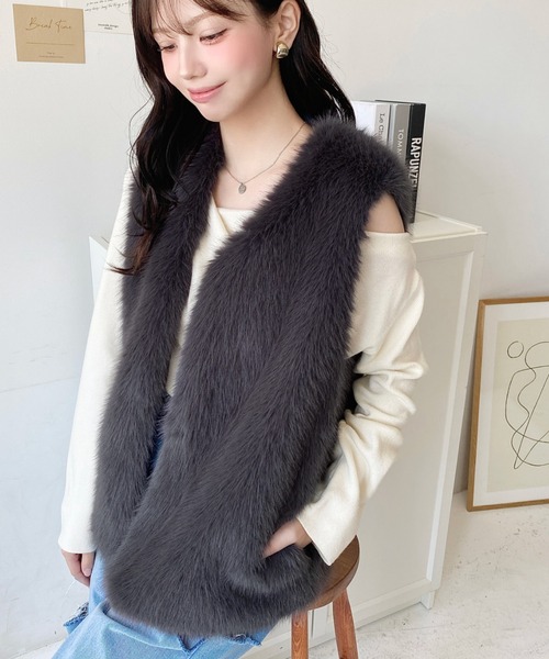 セール】【累計販売枚数1万枚突破！】Vネックロングフェイクファー