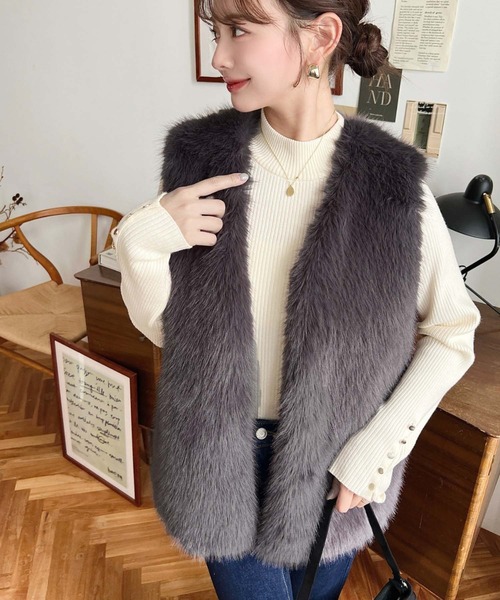 セール】【累計販売枚数1万枚突破！】Vネックロングフェイクファー