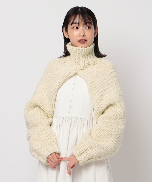 ETRE TOKYO（エトレトウキョウ）の「ハンドニットタートルボレロ