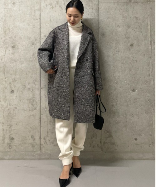 Mila Owen（ミラオーウェン）の「コクーンシルエットチェスターコート