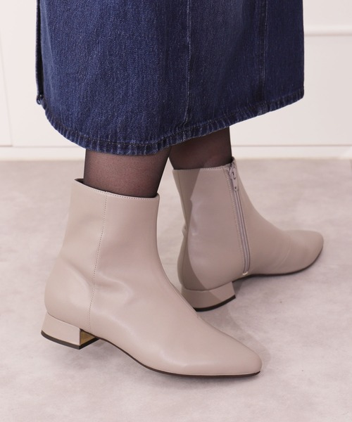 セール】メタルプレートヒール ソフトポインテッドトゥショートブーツ