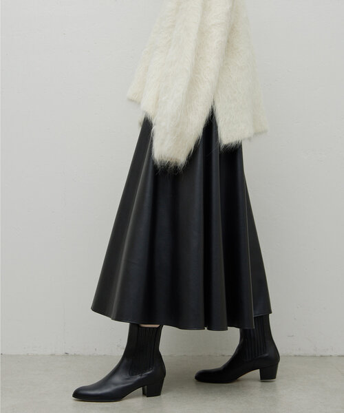 GALLARDAGALANTE（ガリャルダガランテ）の「フェイクレザースカート