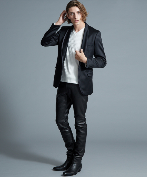 5351 POUR LES HOMMES（ゴーサンゴーイチプールオム）の「ストレッチ