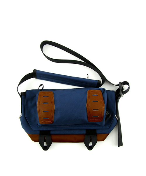 PORTER（ポーター）の「PORTER WILDERNESS CYCLE MESSENGER BAG SMALL