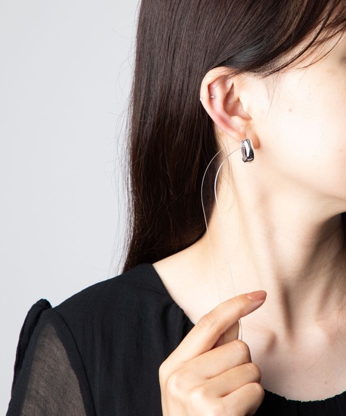 TOM WOOD（トムウッド）の「TOM WOOD Oyster Hoops Small トムウッド