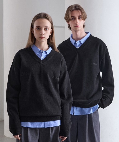 CLEL】Basic Embroidered V-Neck Knit / ベーシック 刺繍Vネックニット