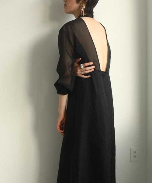 TODAYFUL（トゥデイフル）の「バックオープンシアードレス（ワンピース