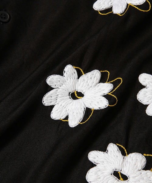 NOMA t.d.（ノーマティーディー）の「Floral Hand Embroidery Shirt