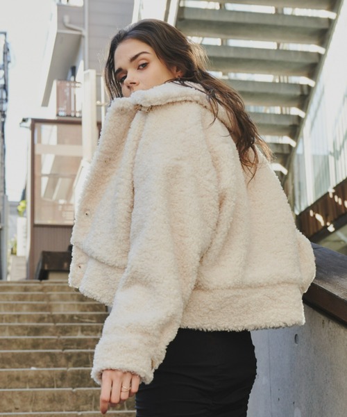 VIOLETTA（ヴィオレッタ）の「ボアショートコート（その他アウター