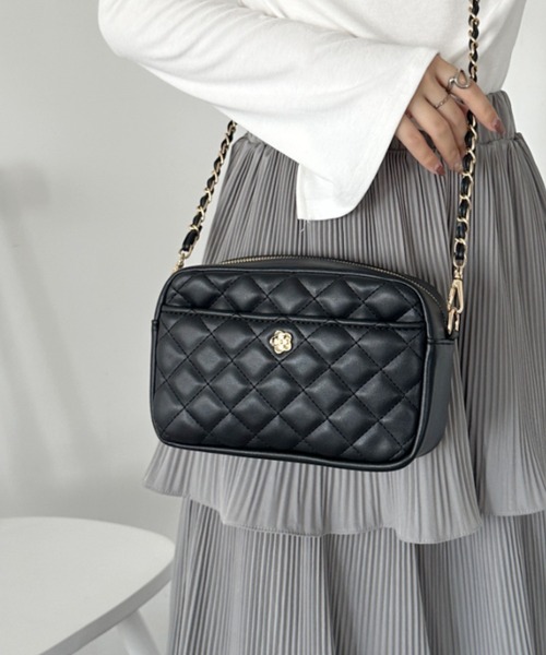 セール】フラワーモチーフ キルティング チェーンショルダーバッグ