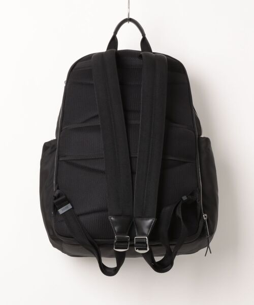 BOSSロゴ リサイクルマテリアル バックパック 黒 Amazon.co.jp: [BOSS