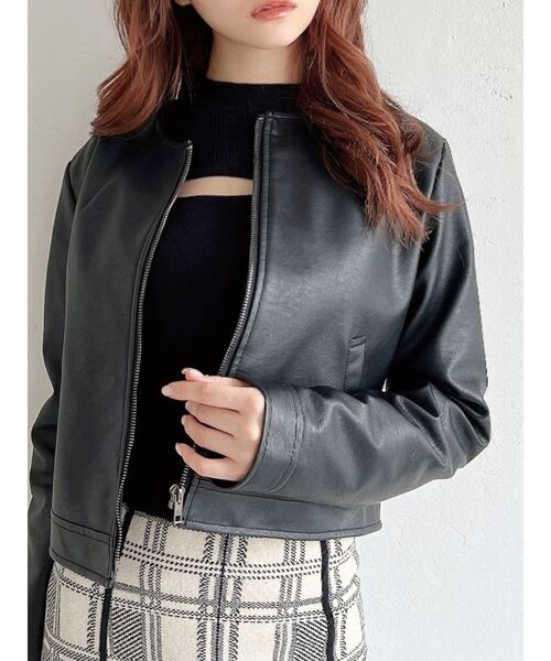 RESEXXY（リゼクシー）の「ノーカラーフェイクレザージャケット（ノー