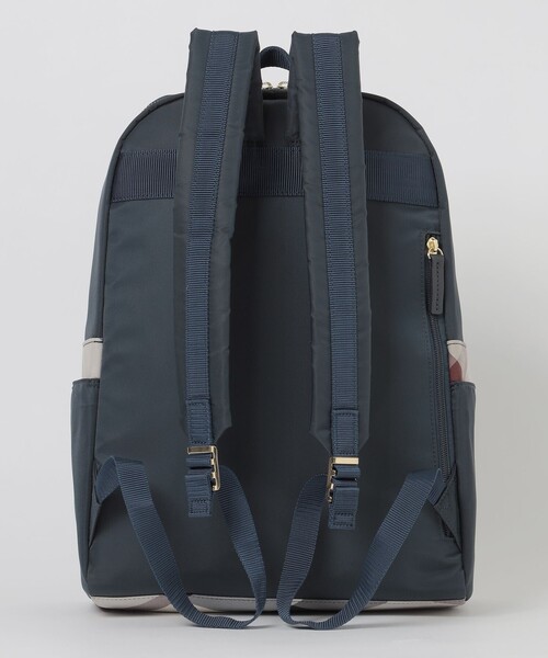 BLUE LABEL CRESTBRIDGE（ブルーレーベルクレストブリッジ）の