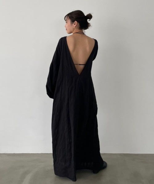 ETRE TOKYO（エトレトウキョウ）の「オープンバックドビーワンピース