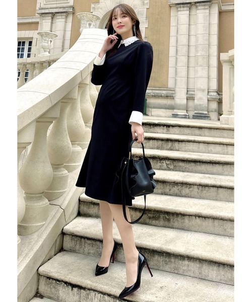 CELFORD（セルフォード）の「エンブロイダリーカラータイトワンピ